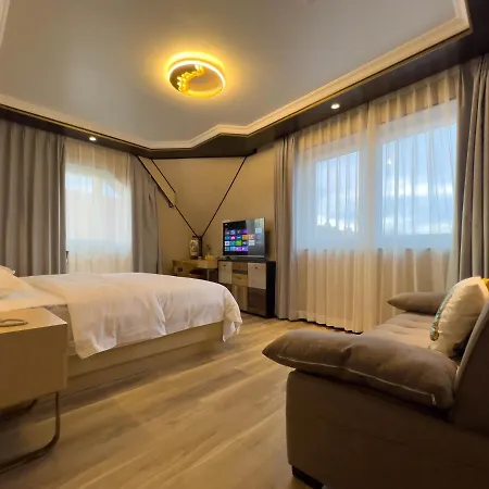Mr.liao Hotel Himberg