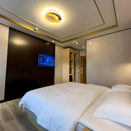 Mr.liao Hotel Himberg