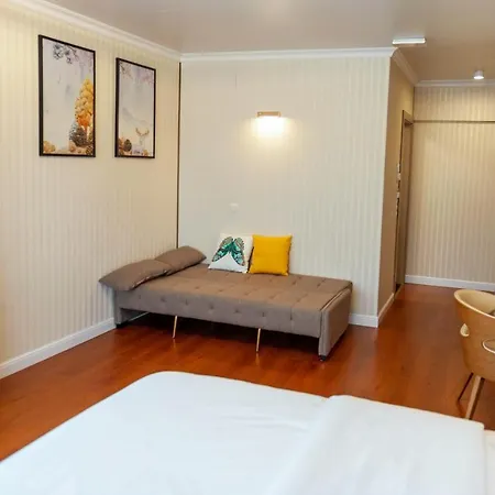 Mr.liao Hotel 3*
