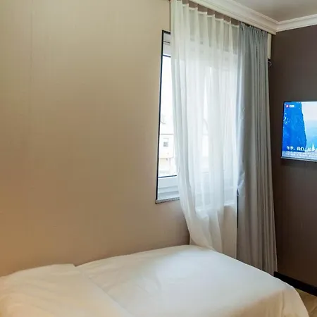 Mr.liao Otel 3*