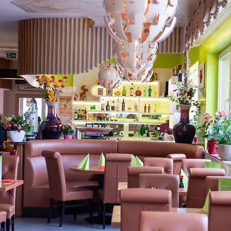 Mr.liao Hotel Himberg