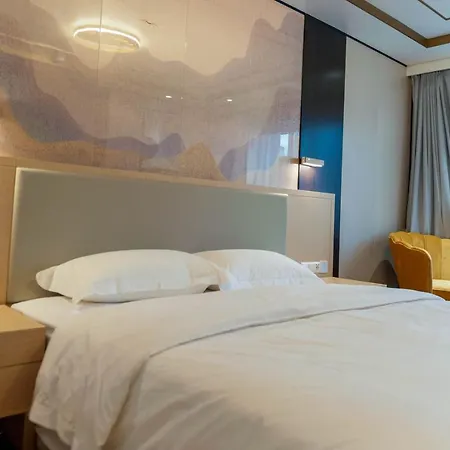 Mr.liao Otel 3*
