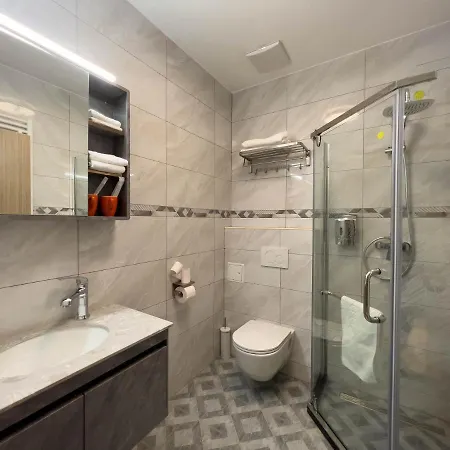 Mr.liao Hotel Himberg