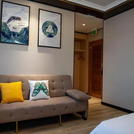 Mr.liao Hotel Himberg