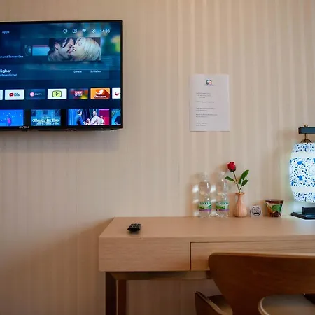 Mr.liao Hotel Himberg