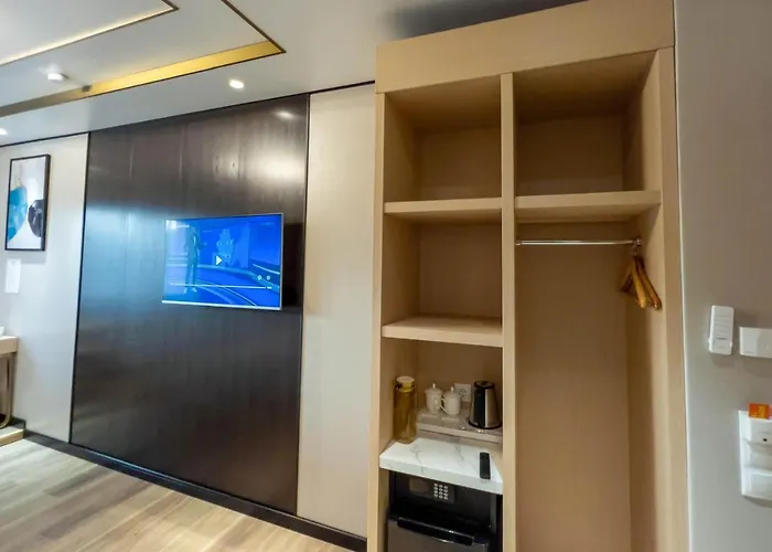 Mr.liao Hotel Himberg