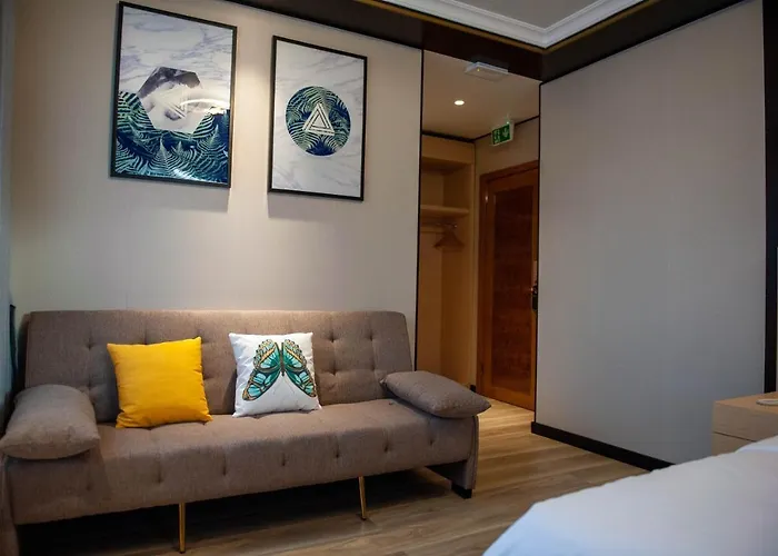 Mr.liao Hotel Himberg